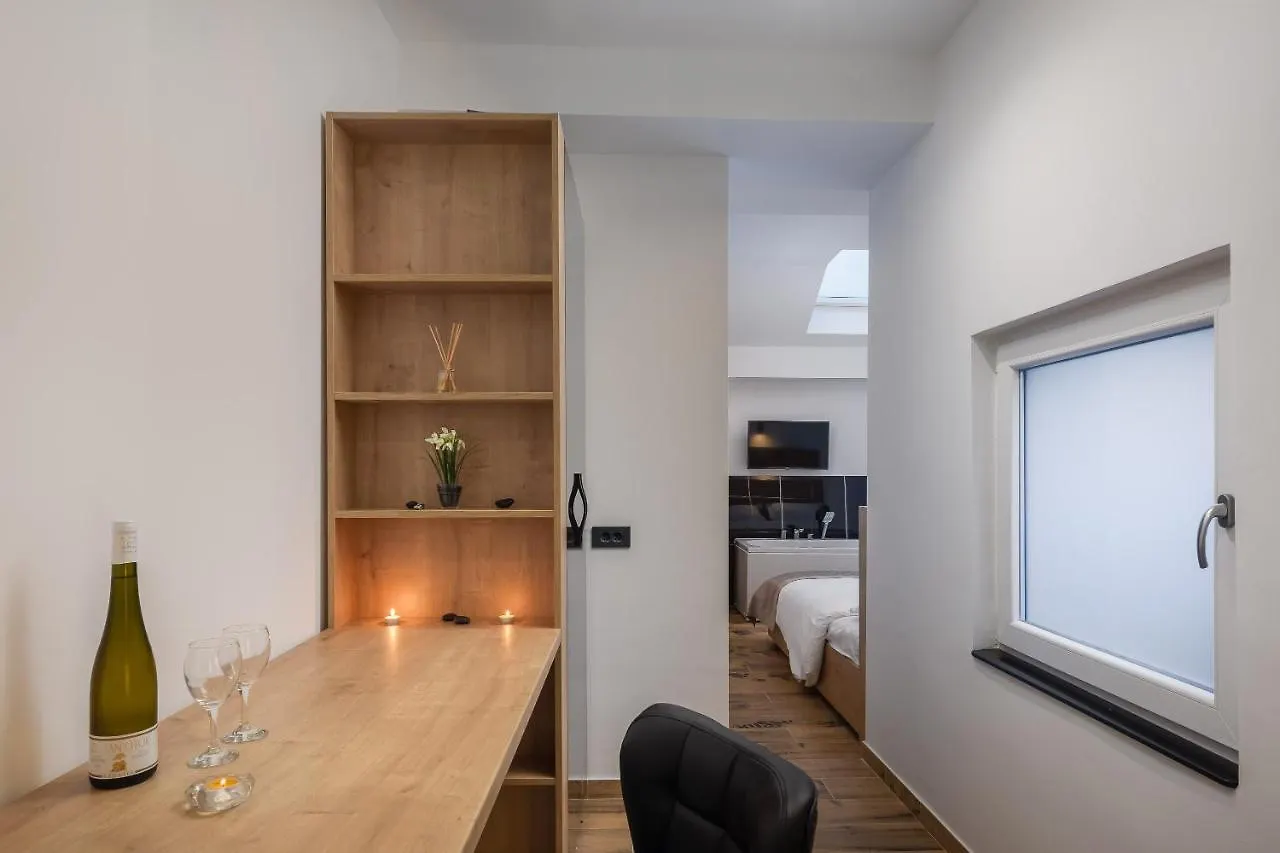 Top Rooms Split Appartement
