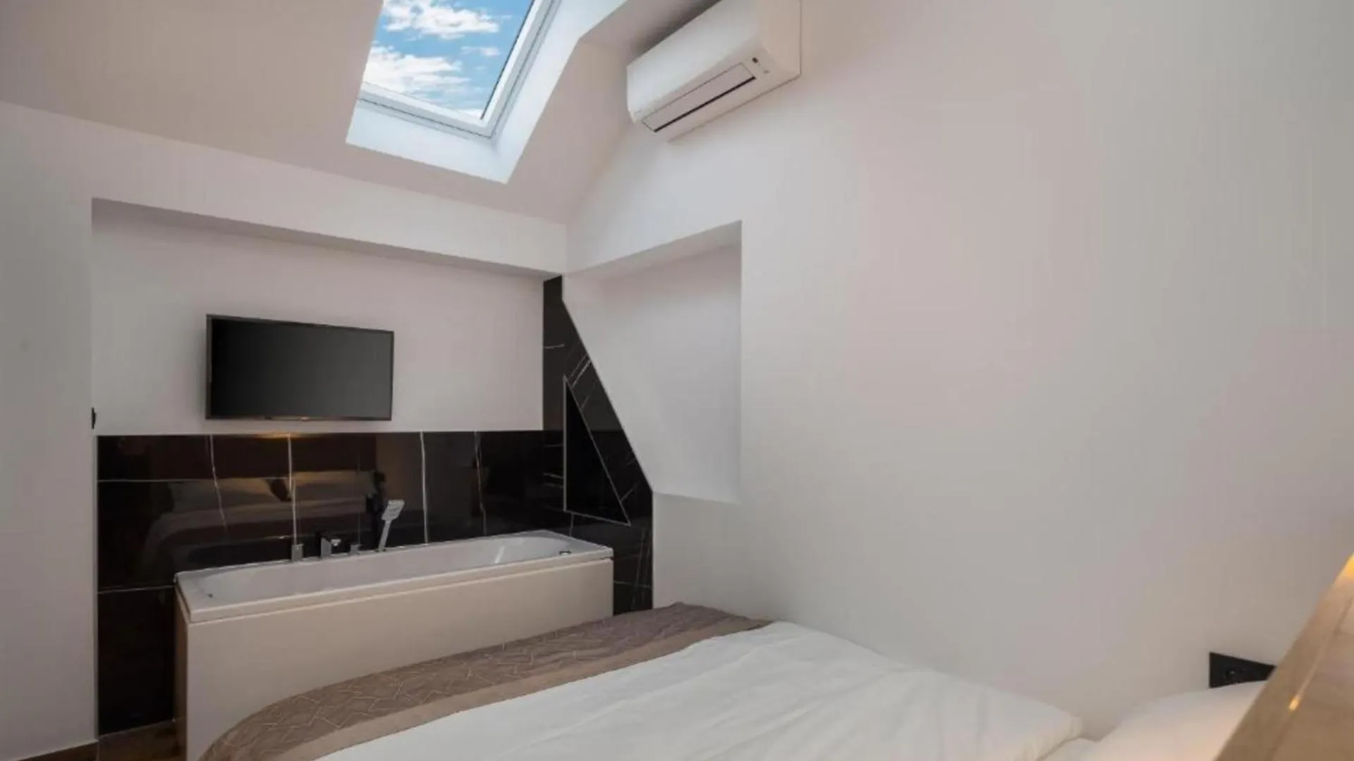 Top Rooms Split 0*,  Croatie