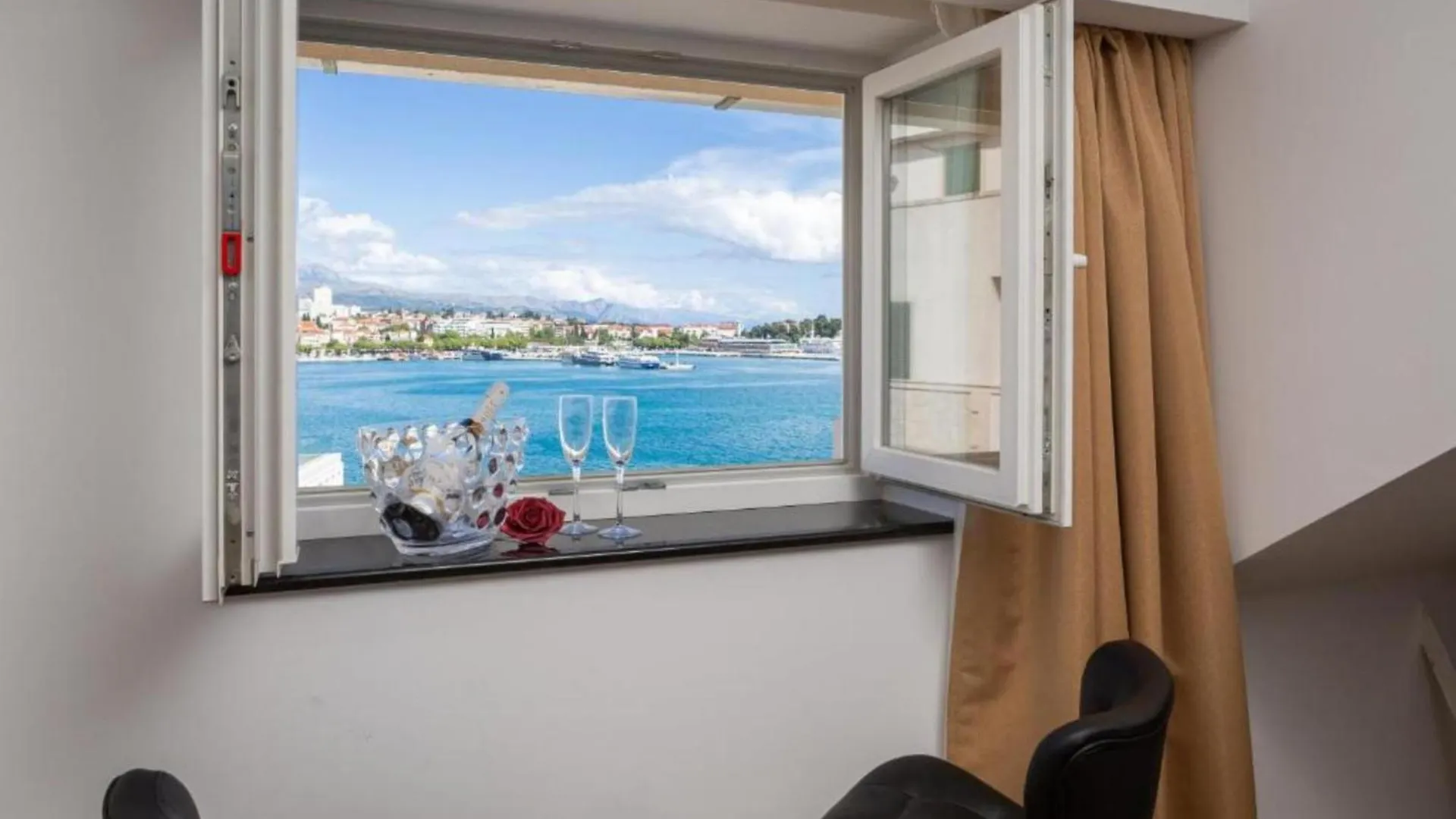 Top Rooms Split Appartement
