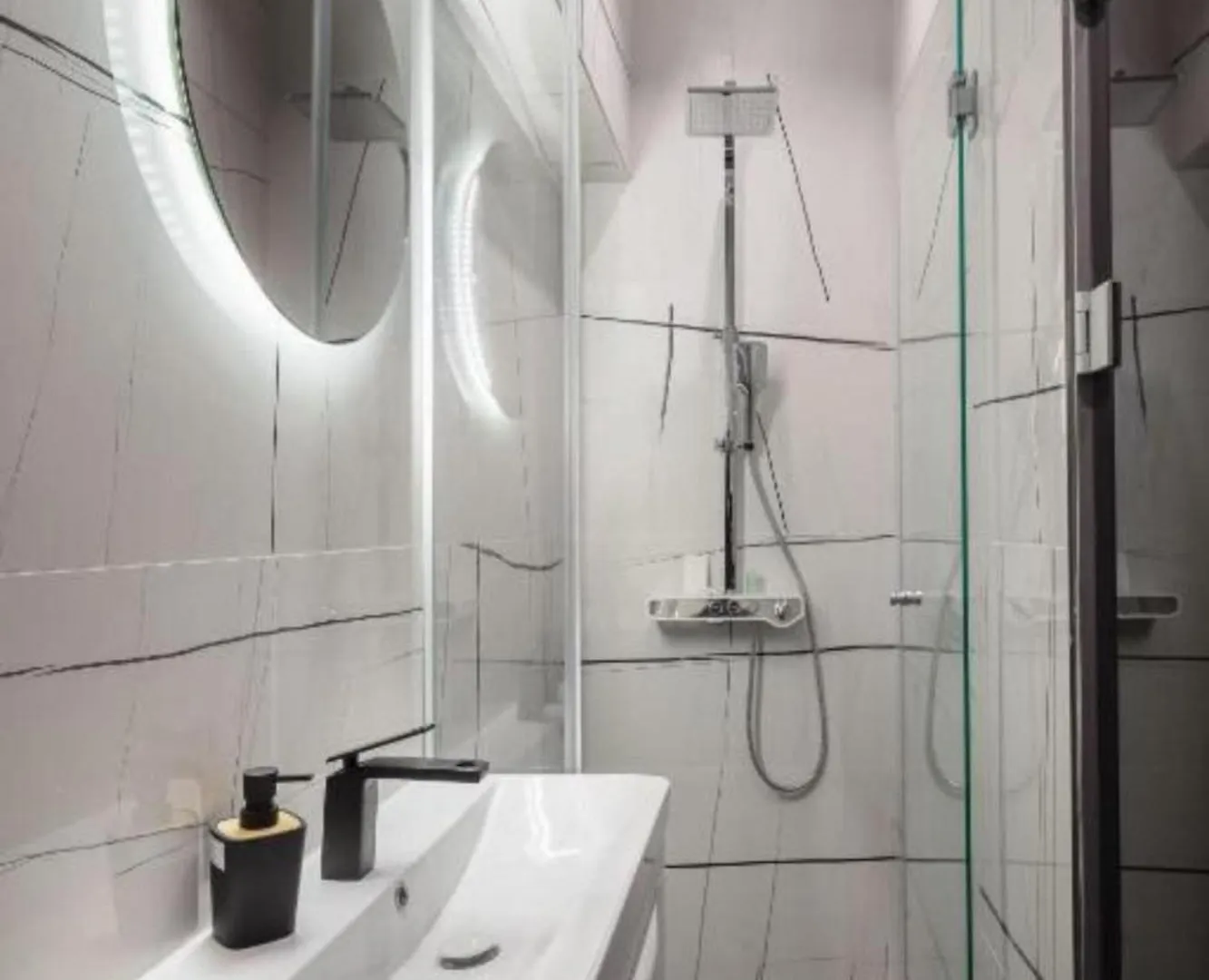 Top Rooms Split Appartement