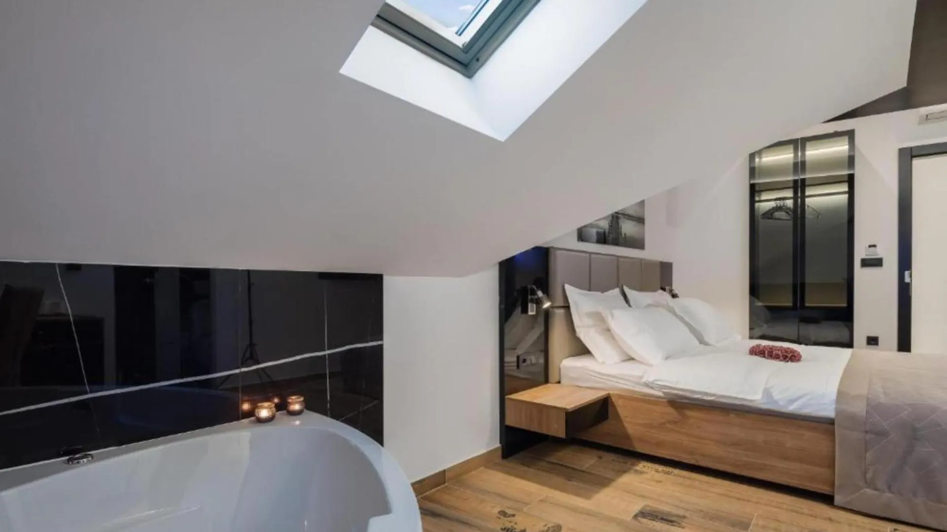Top Rooms Split 0*,  Croatie